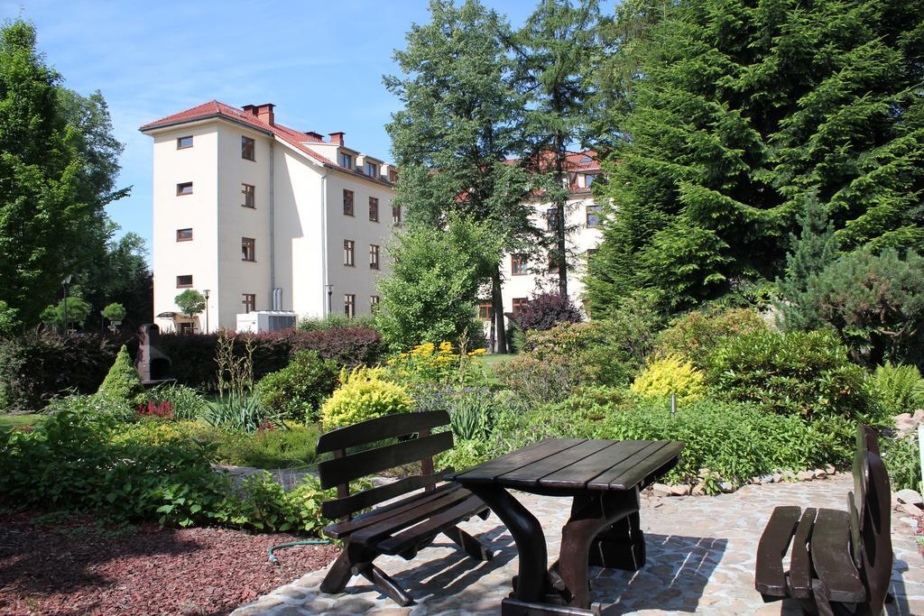 Domus Mater Hotel Krasków Exterior foto